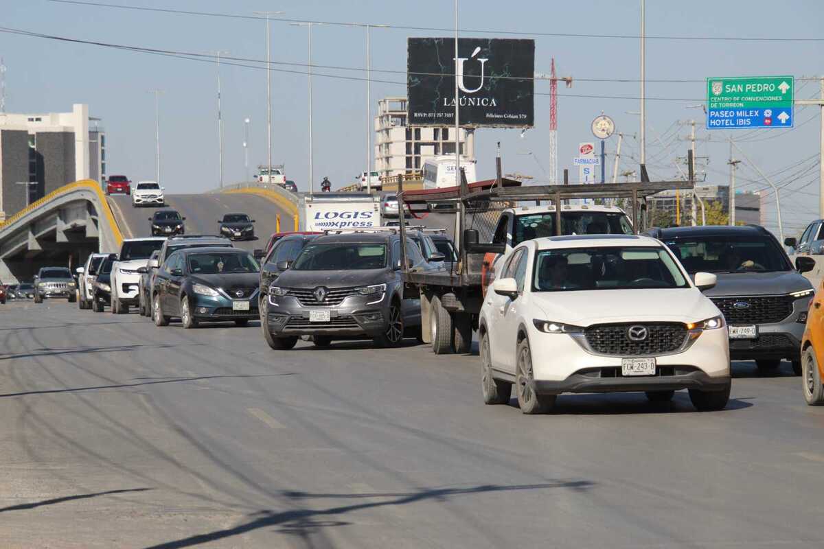 En una década, el parque vehicular de La Laguna casi se duplicó.| Verónica Rivera
