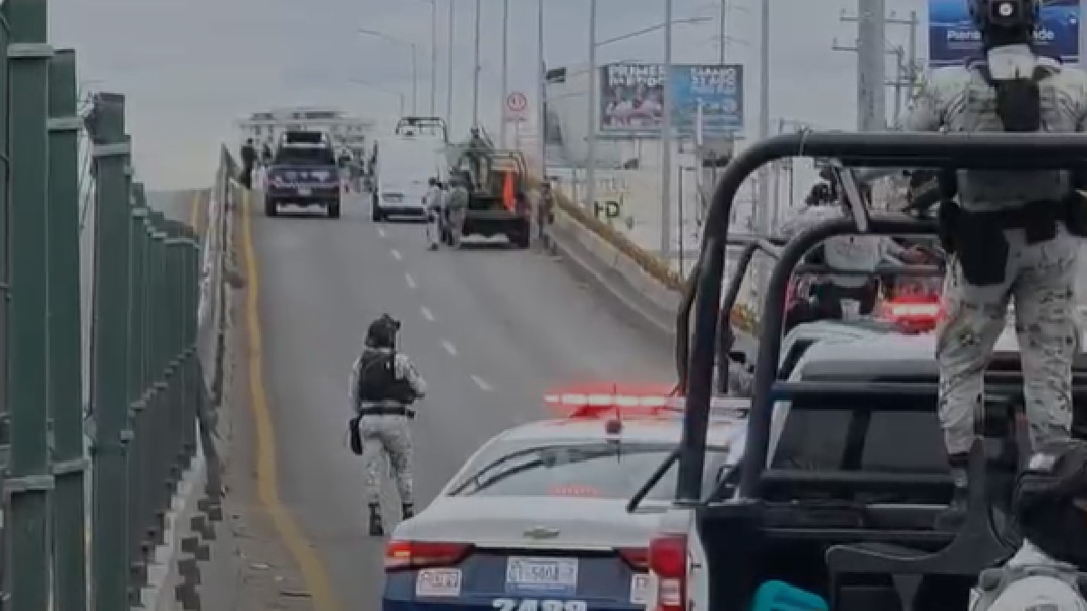 Dos hombres que viajaban en una motocicleta abrieron fuego contra dos integrantes de la GN que realizaban labores de vigilancia. Foto: Especial.