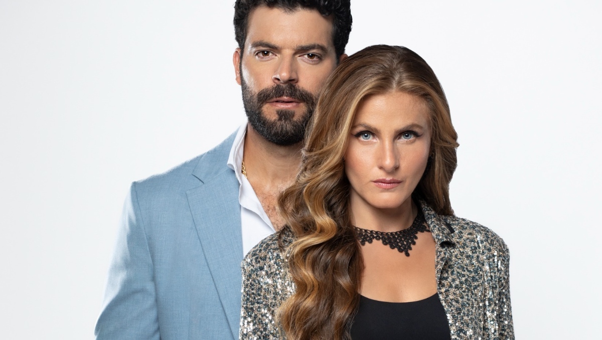 La intensa química de Adrián Di Monte y Nuja Amar se pondrá a prueba en el nuevo reality 'Apostarías por mí' (Cortesía)