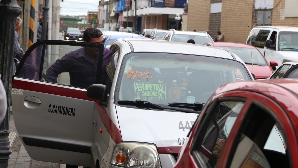 En Tampico hubo algunas rutas que incrementaron el costo de las tarifas del pasaje un peso. (Yazmín Sánchez)