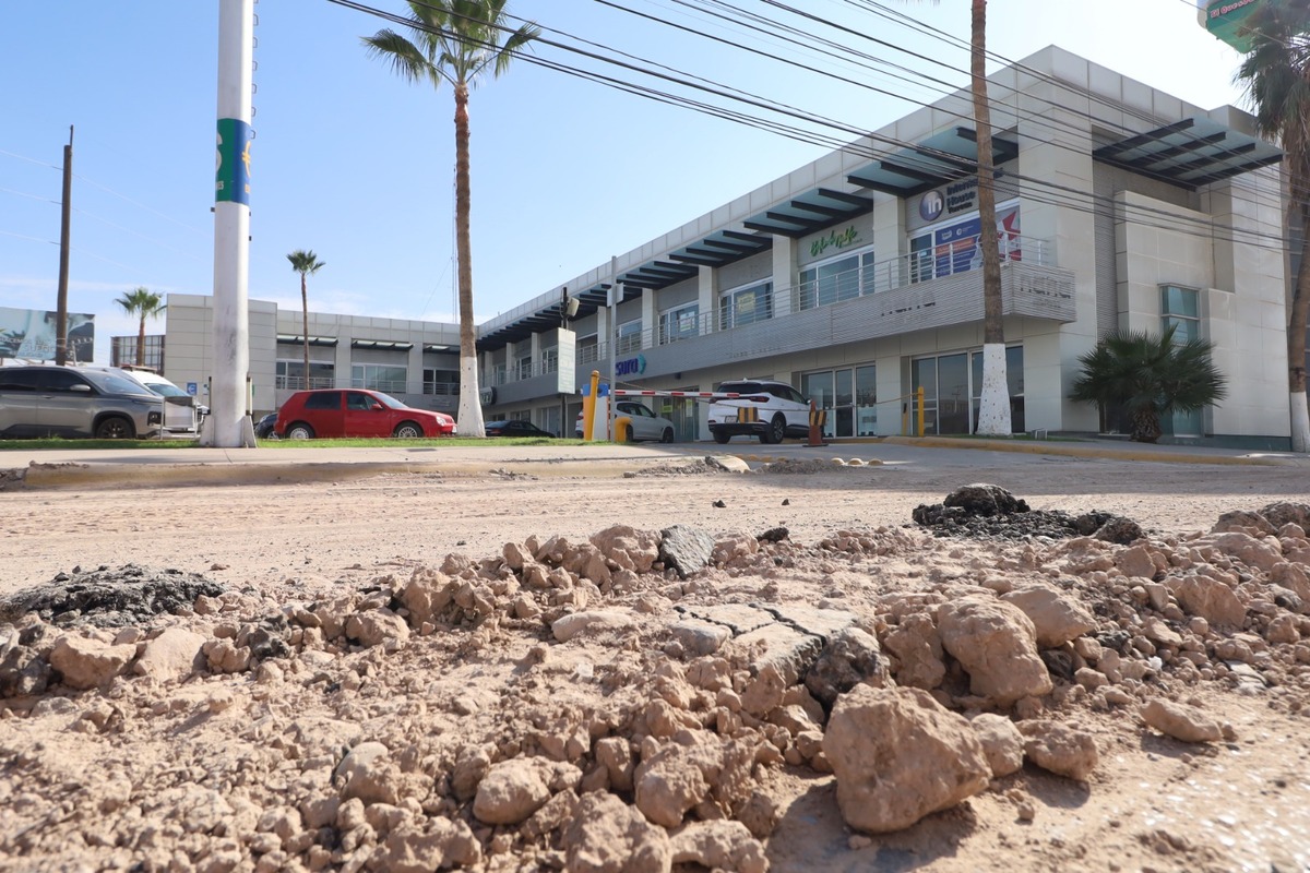 En Torreón, autoridades se reúnen con comerciantes del Independencia. (Verónica Rivera)