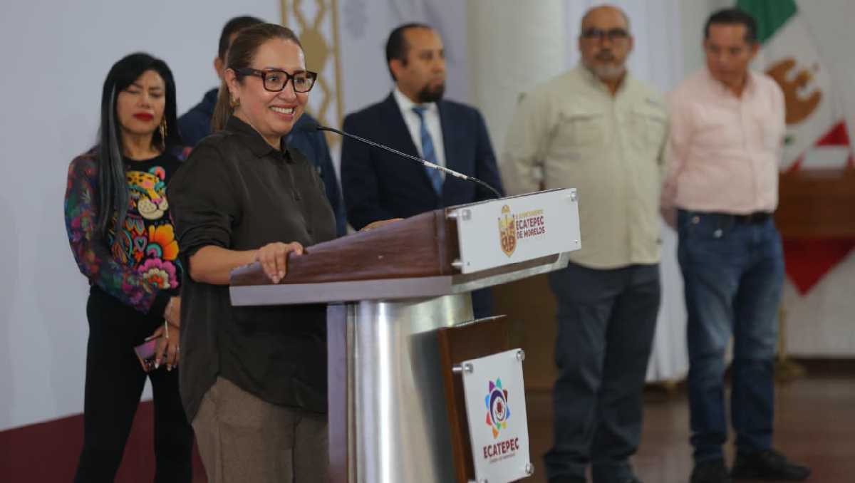 Azucena Cisneros indicó que se realizaron más de mil obras en beneficio de la población. Foto: (Especial)
