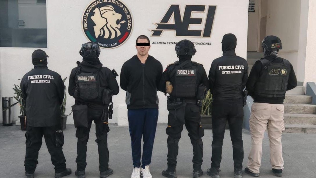 Luis “N”, de 36 años, portaba bolsas con mariguana, cocaína en piedra y cristal. Foto: Especial