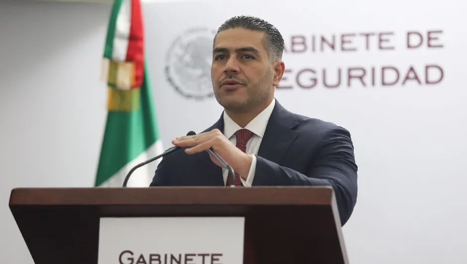 Omar García Harfuch llega al cuartel de la GN en su tercera visita por el Plan Michoacán