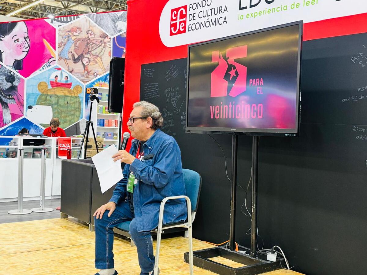 Paco Ignacio Taibo II en la FIL Guadalajara 2025. (Cortesía: FCE)