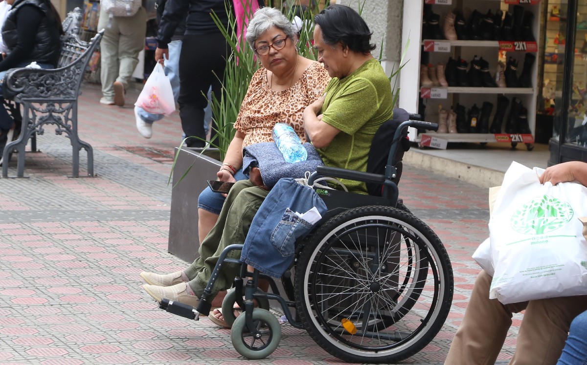 Persona con discapacidad en el centro de Tampico. | Yazmín Sánchez