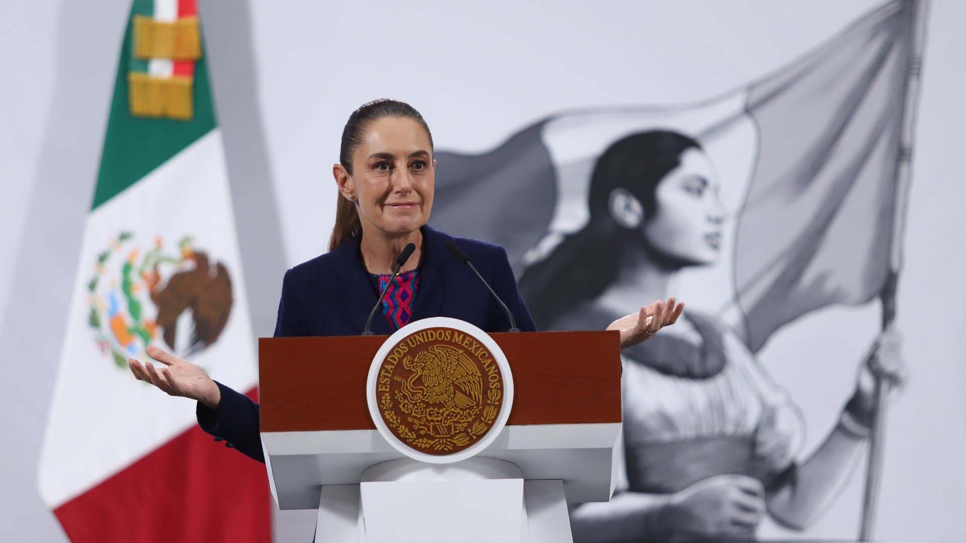 Sheinbaum advierte sobre campañas en redes sociales en contra de la 4T