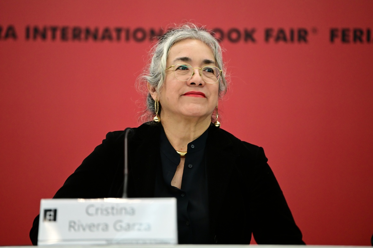 “Cada que ustedes abren el libro están participando de una justicia cósmica, una justicia más amplia”, dijo la escritora. (Foto: Sandra Bautista)