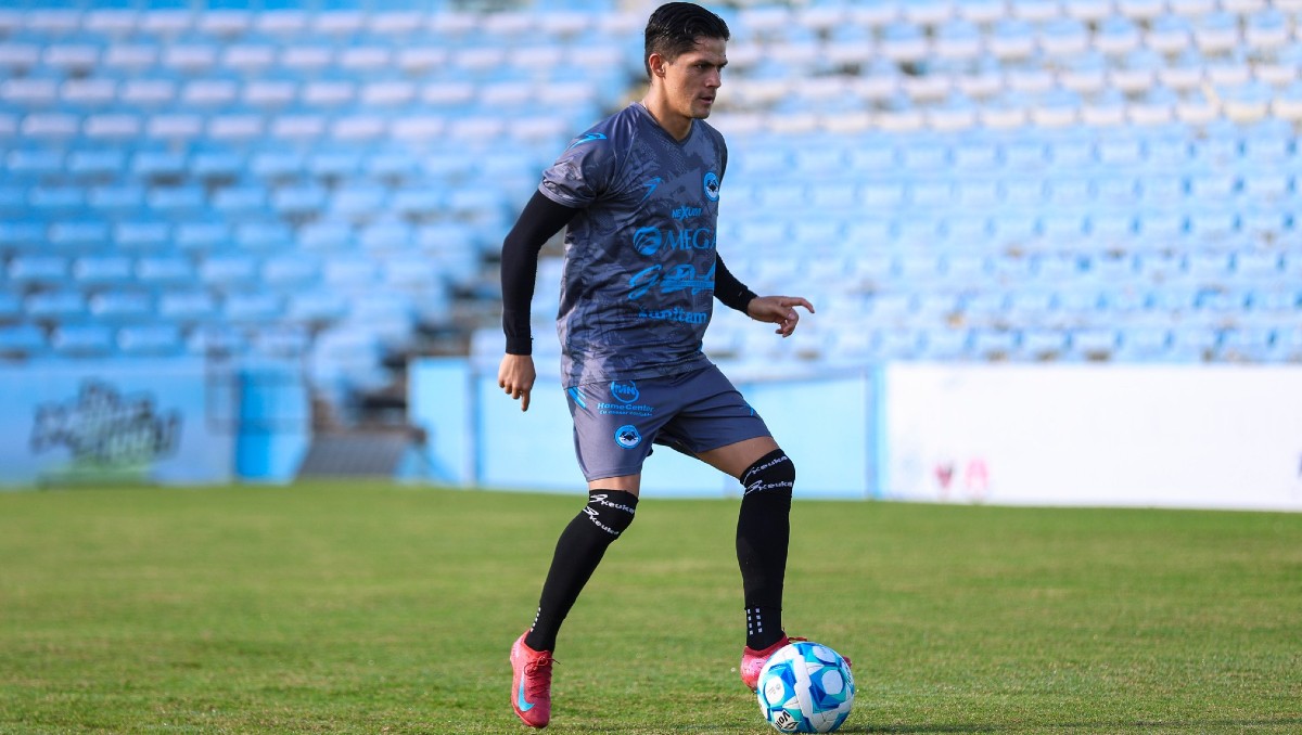 Néstor Corona, delantero de la Jaiba Brava.