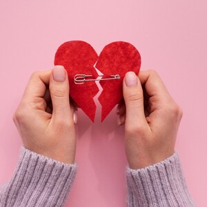 Perdonar una infidelidad implica reconstruir la confianza, enfrentarse estigmas y restablecer acuerdos