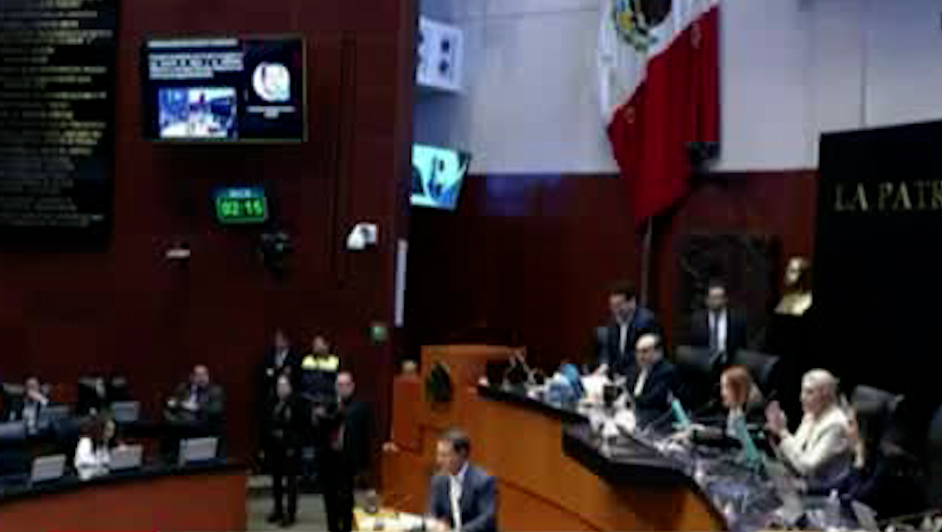 Anaya defiende a panistas con concesiones en pleno debate de la Ley de Aguas