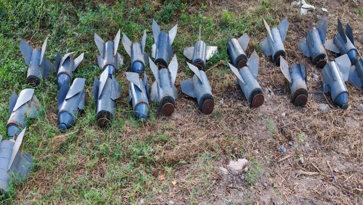 Aseguran 100 artefactos explosivos. | Especial