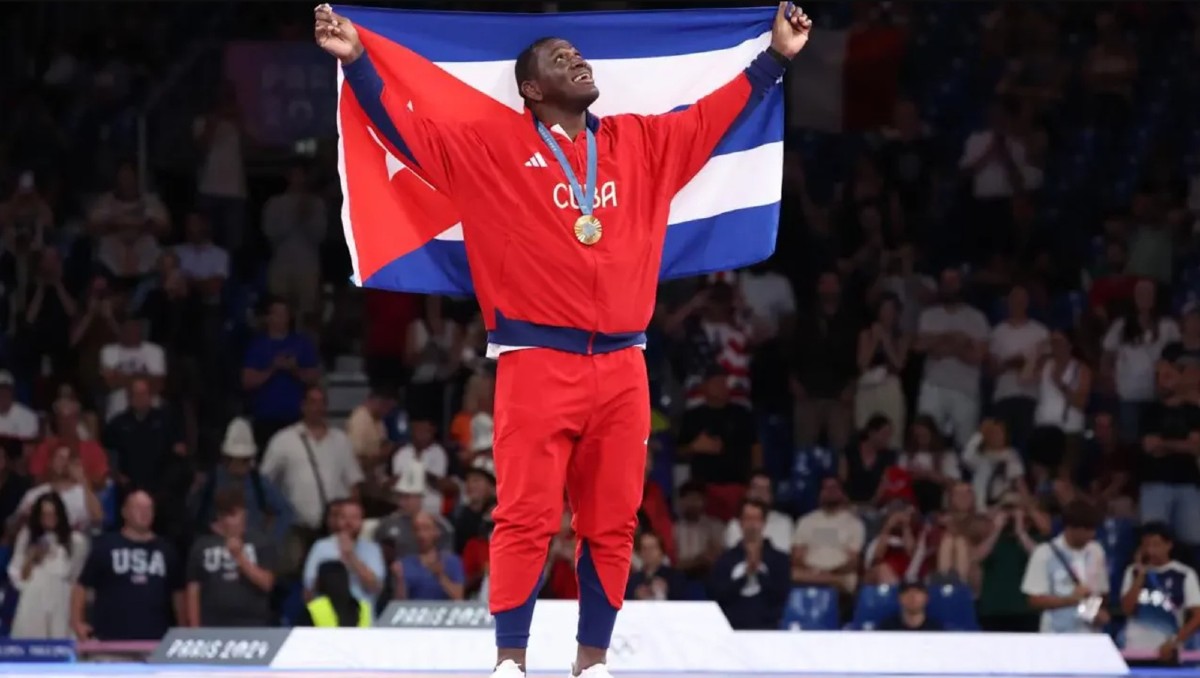 Mijaín López inspira a los futuros luchadores con palabras 'doradas': "Hay que pelear por los objetivos"