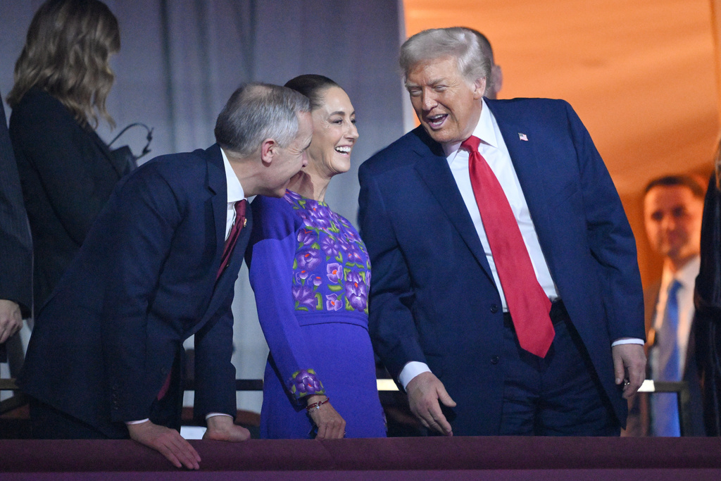 Presidenta de México se reúne con Donald Trump y Mark Carney tras el sorteo del Mundial 2026 | AP