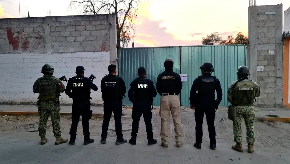 Ubican en Hidalgo predio usado para resguardar camiones de carga robados