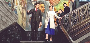 Con el embajador Esteban Moctezuma. ESPECIAL