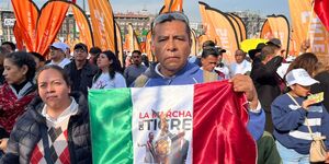 Simpatizantes de Morena se reúnen en el Zócalo CdMx