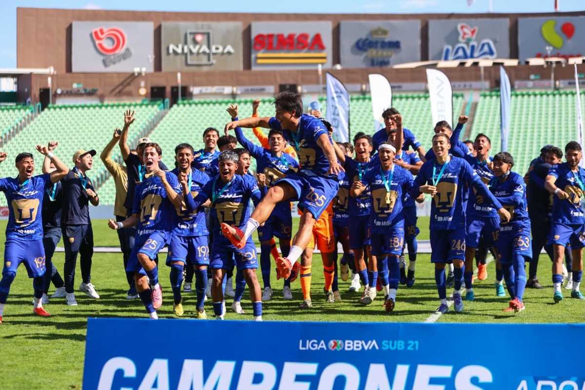 Los universitarios se coronaron con marcador global de 4-3, luego de mantener su ventaja en el Estadio Corona.| Rolando Riestra