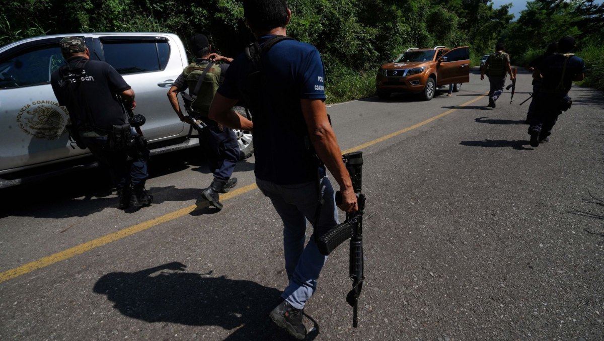 Ante el azote del crimen organizado, pobladores de Coahuayana se armaron para crear una guardia comunitaria | Cuartoscuro