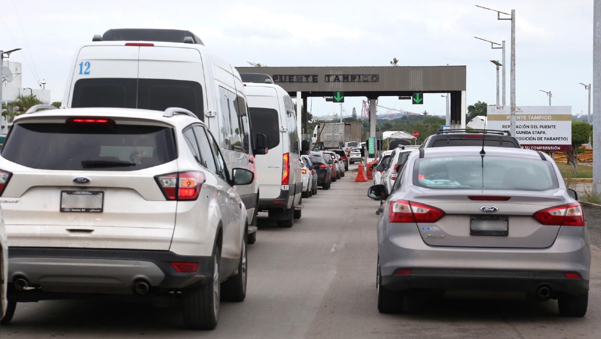 El cambio de lugar de la caseta del Puente Tampico ha sido solicitado desde hace varios años. (Yazmín Sánchez)