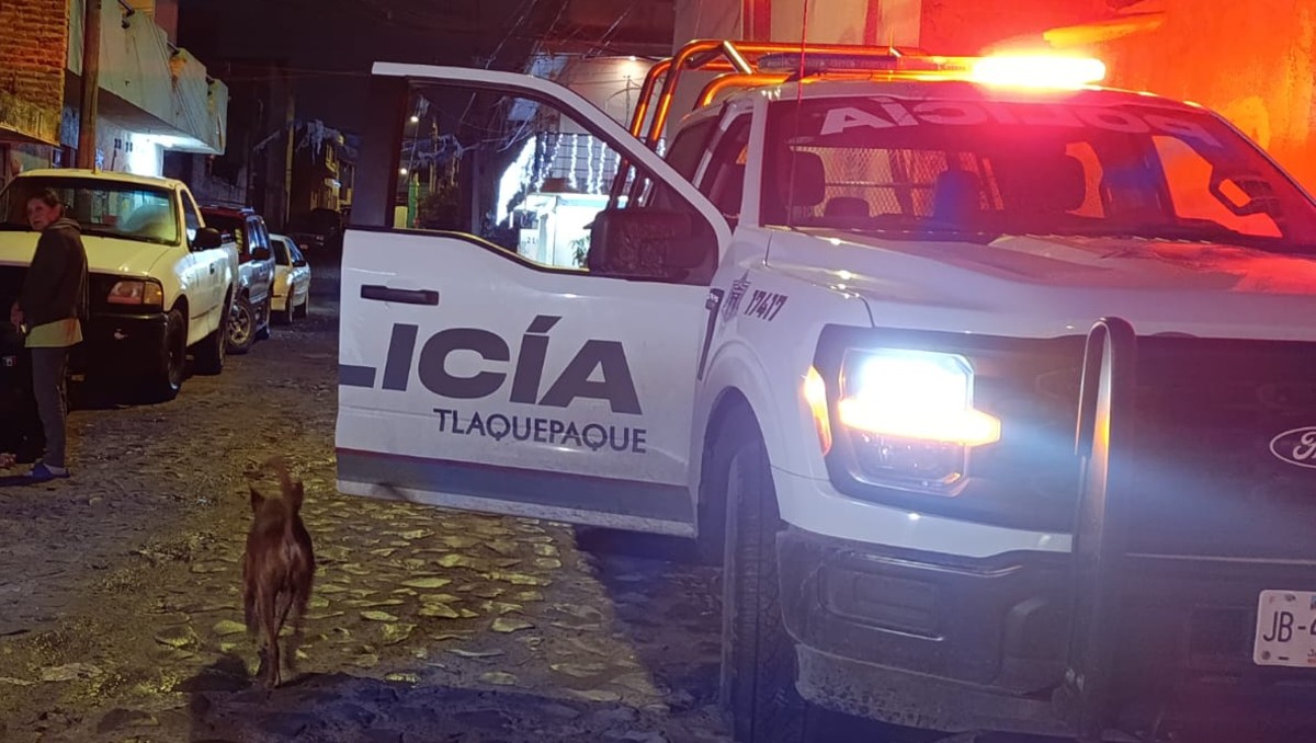 Hombre sufre caída del balcón en su casa en Tlaquepaque (Vicente Torres Alfaro)