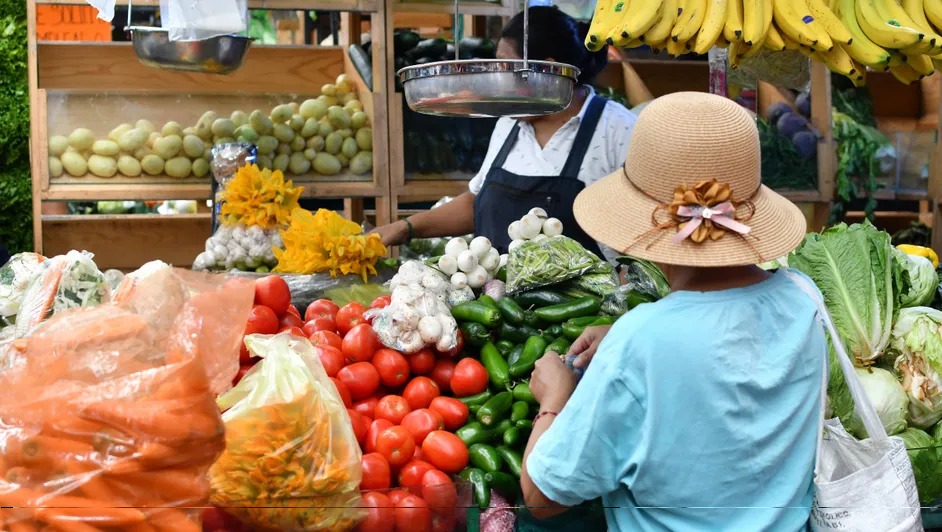 Inflación sube 0.66% en noviembre; especialistas alertan impacto en alimentos y energéticos