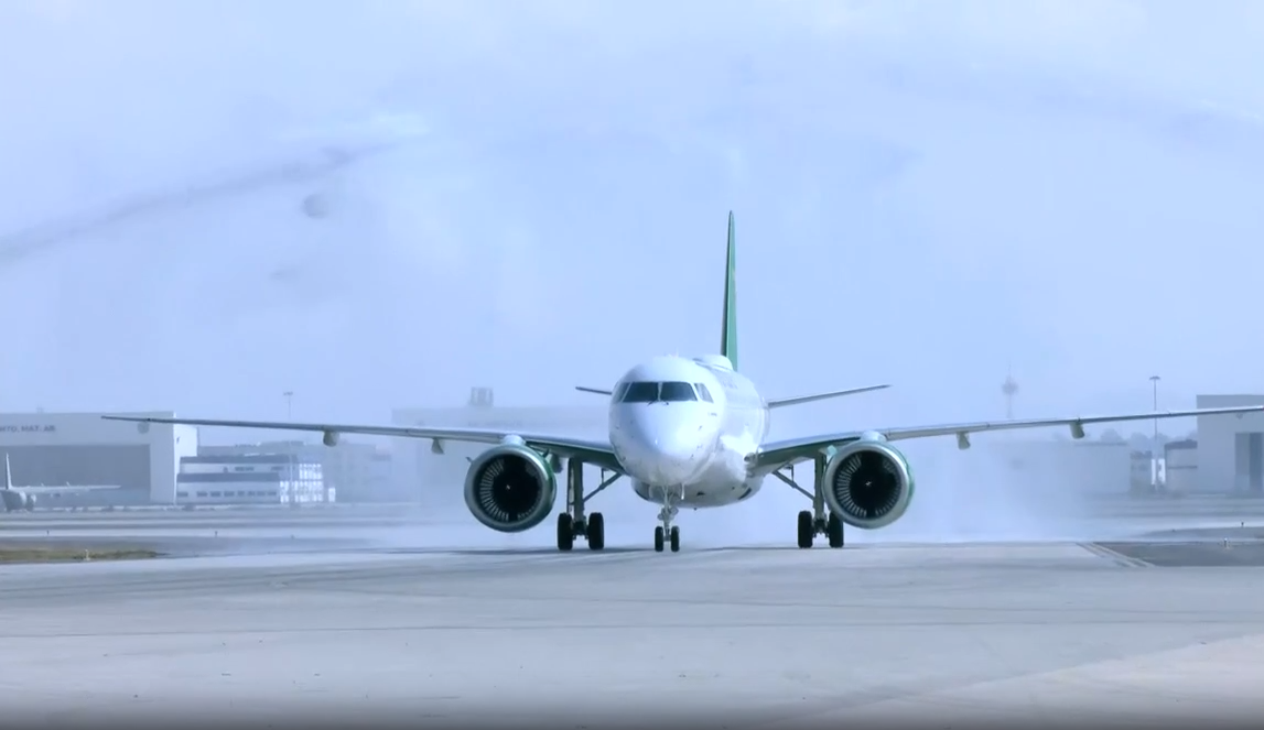 Llega al AIFA la quinta aeronave Embraer de Mexicana de Aviación