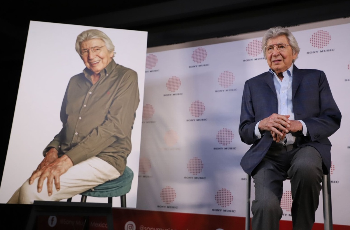 Manuel Alejandro. “México es culpable absoluto de mi legado”