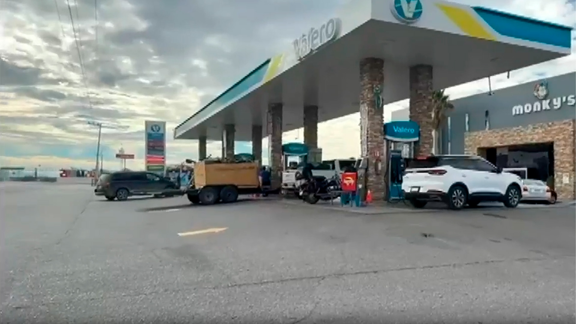 Paisanos denuncian extorsiones en su regreso a México por fiestas decembrinas