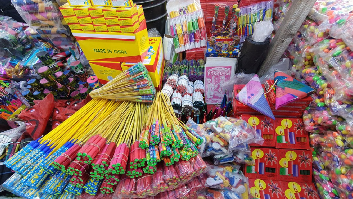 Protección Civil en León alertan por pirotecnia extranjera | Especial