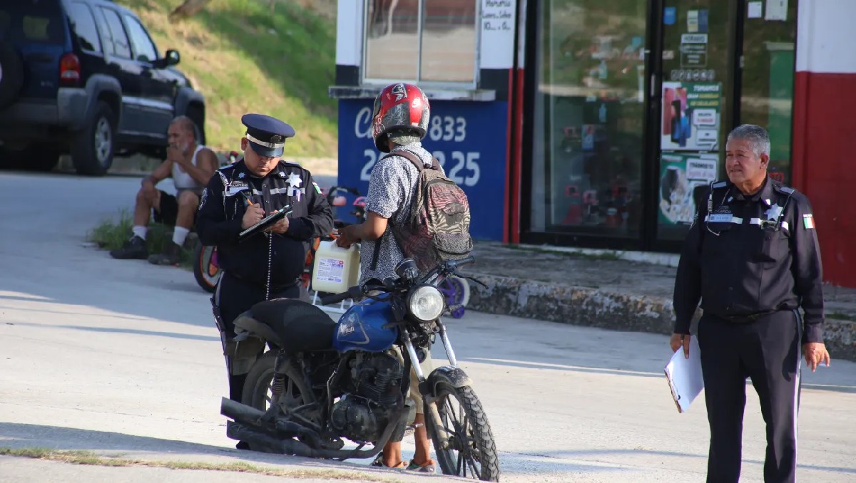 Tránsito de Tampico en operativo 'Moto Segura'. (Yazmín Sánchez)