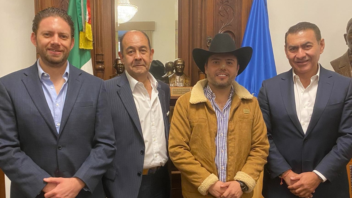 El alcalde, Diego Rivera Navarro, compartió la imagen en sus redes donde agradeció la disposición a las partes involucradas (Foto: Facebook)