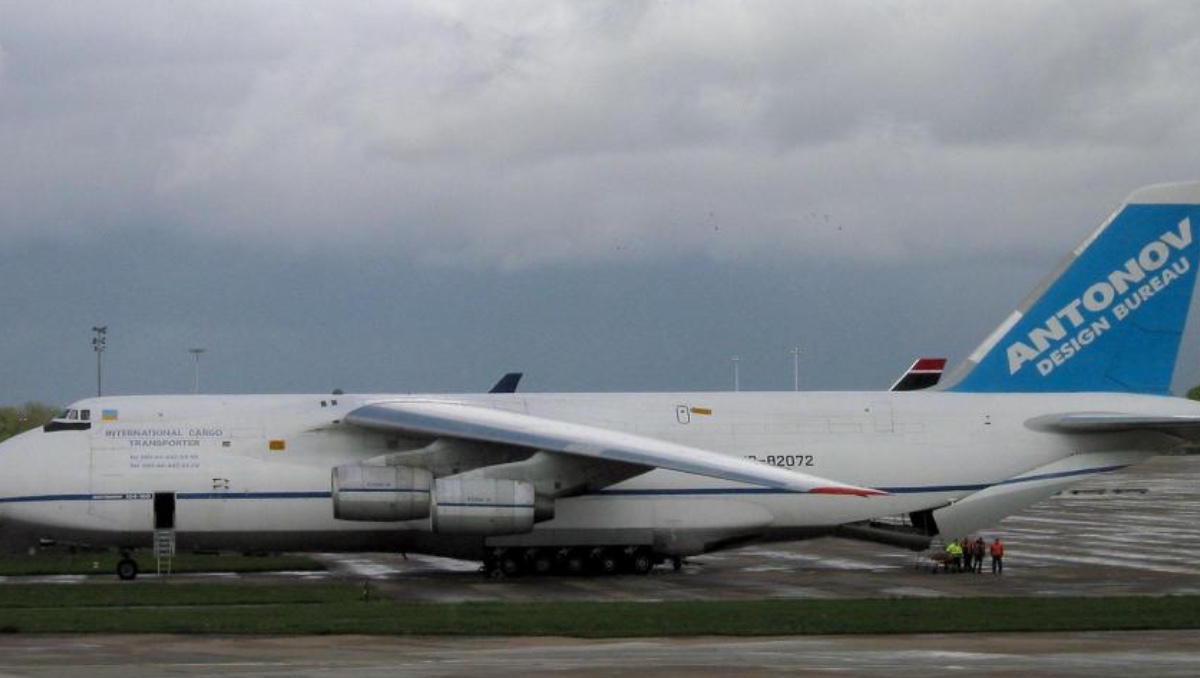 Avión militar se desintegra en pleno vuelo en Rusia; murieron 7 personas