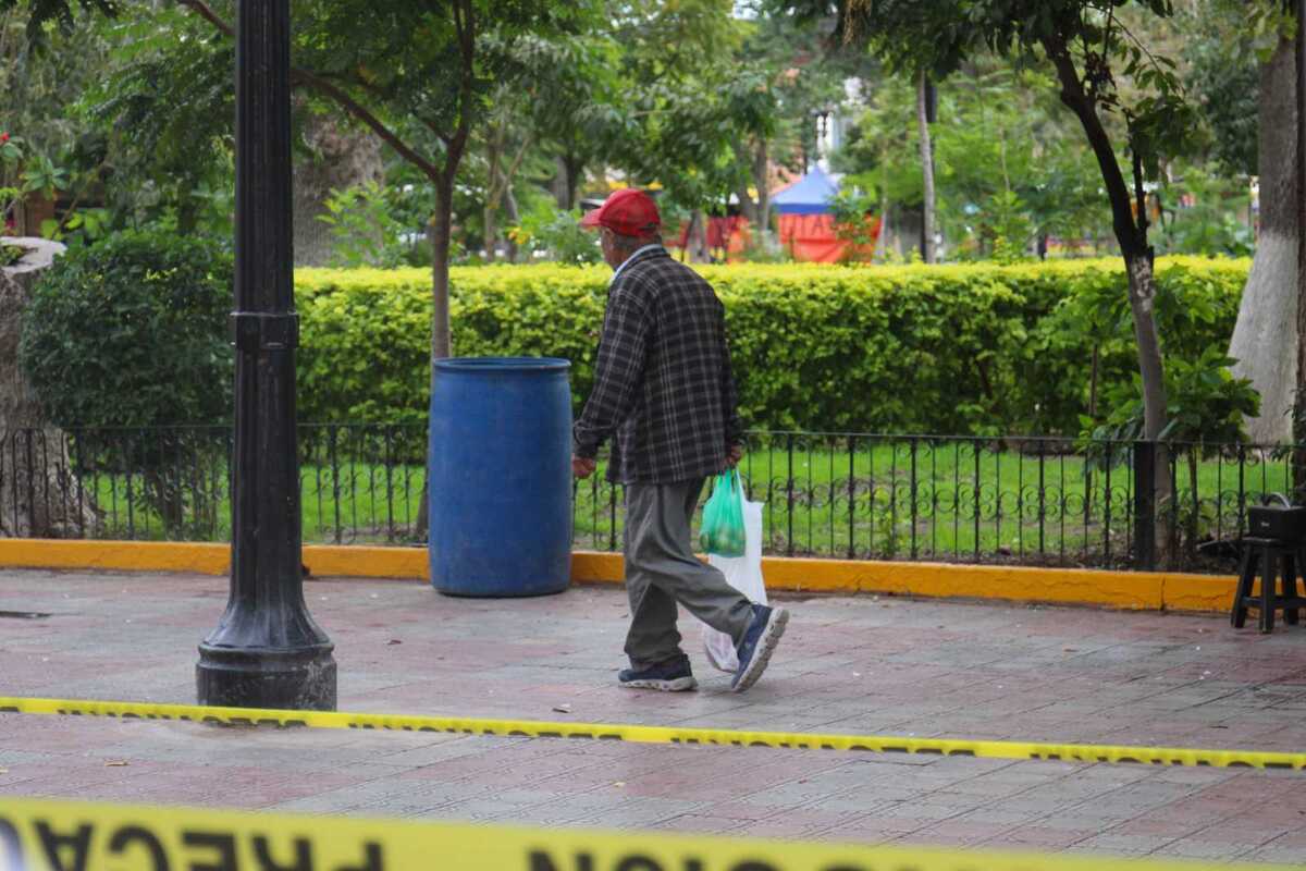 Pese a prohibición, negocios en Durango siguen entregando bolsas de plástico.| Rolando Riestra