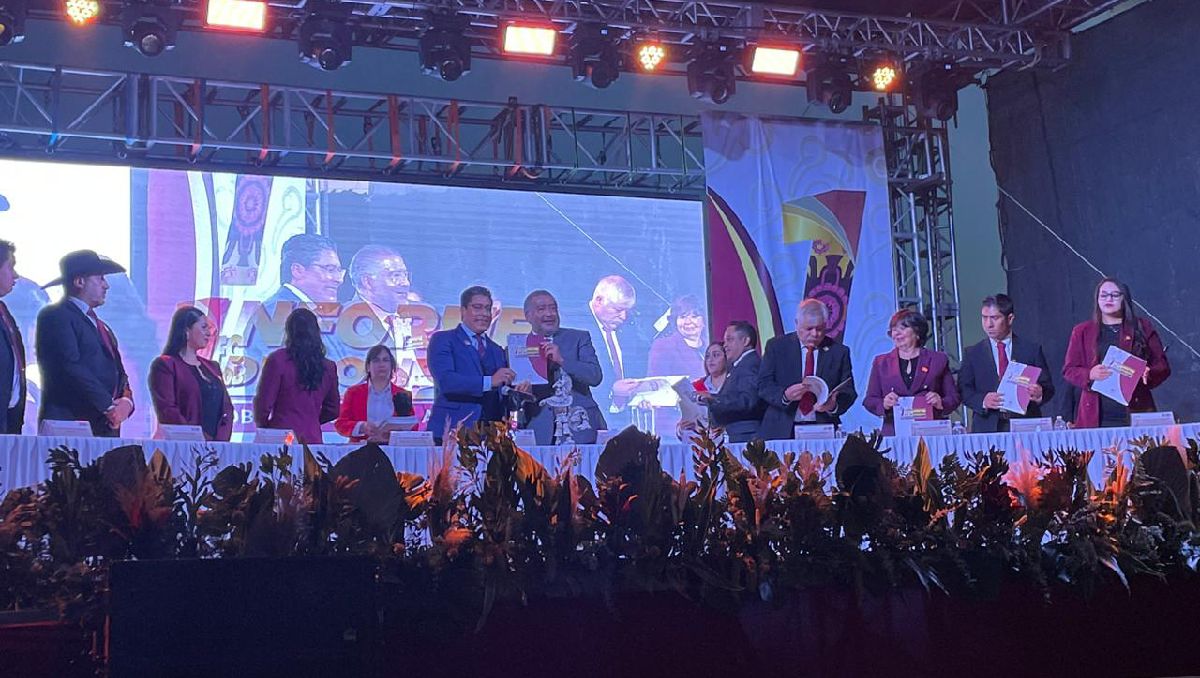 Bautista destacó que su gobierno ha sido el que más ha invertido en el primer año de gestión. Foto: (Mellissa López)