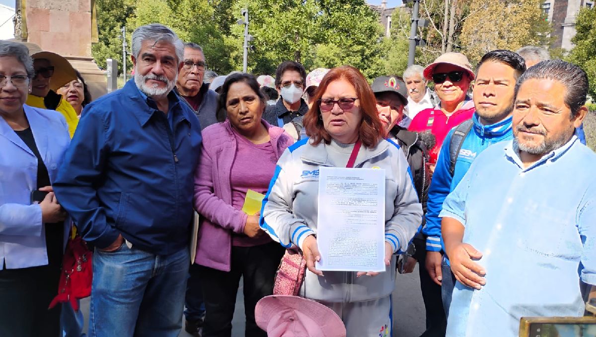 Los derechohabientes del ISSEMyM también aluden saqueo. Foto: (Claudia Hidalgo)