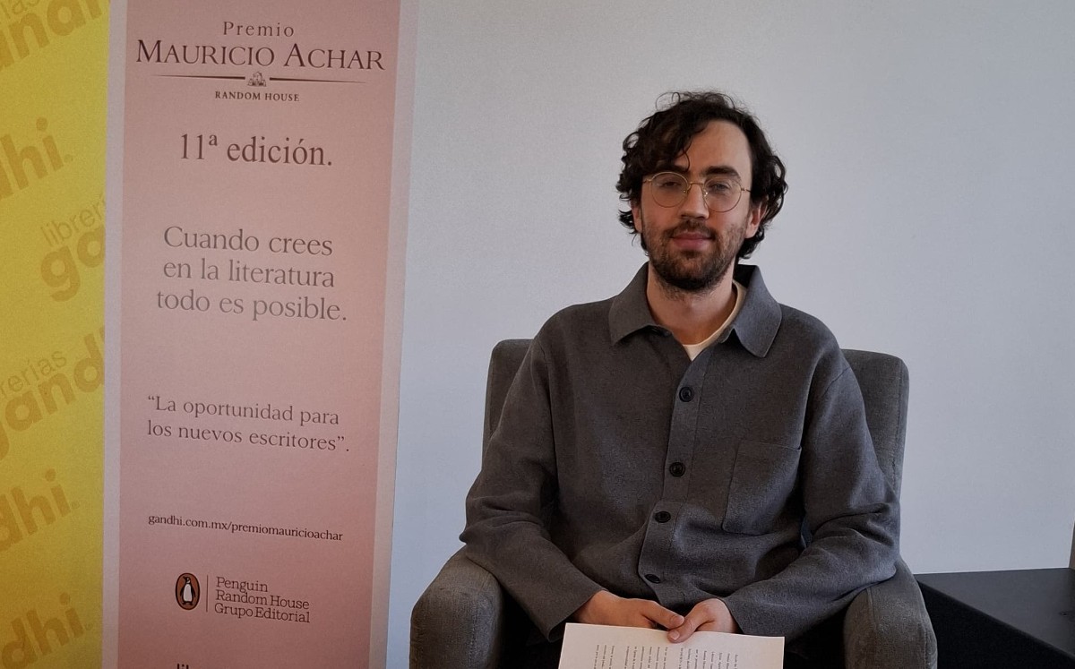 “Estaba convencido de que era una gran novela”, dice Emiliano Pérez Grovas, ganador del Premio Mauricio Achar
