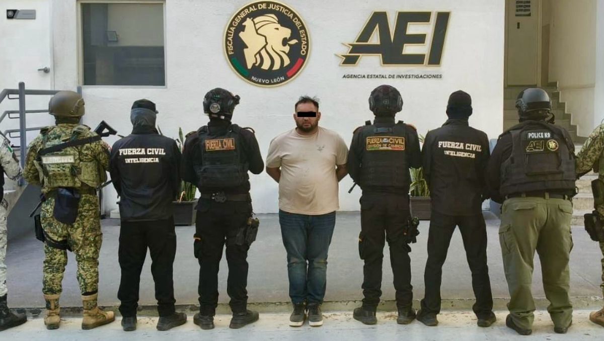 El hombre capturado tenía 76 envoltorios de mariguana y 46 dosis de cristal. | Especial