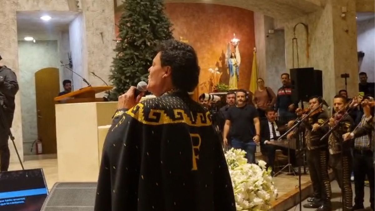 Pedro Fernández en la Parroquia Reina de los Ángeles. | Especial