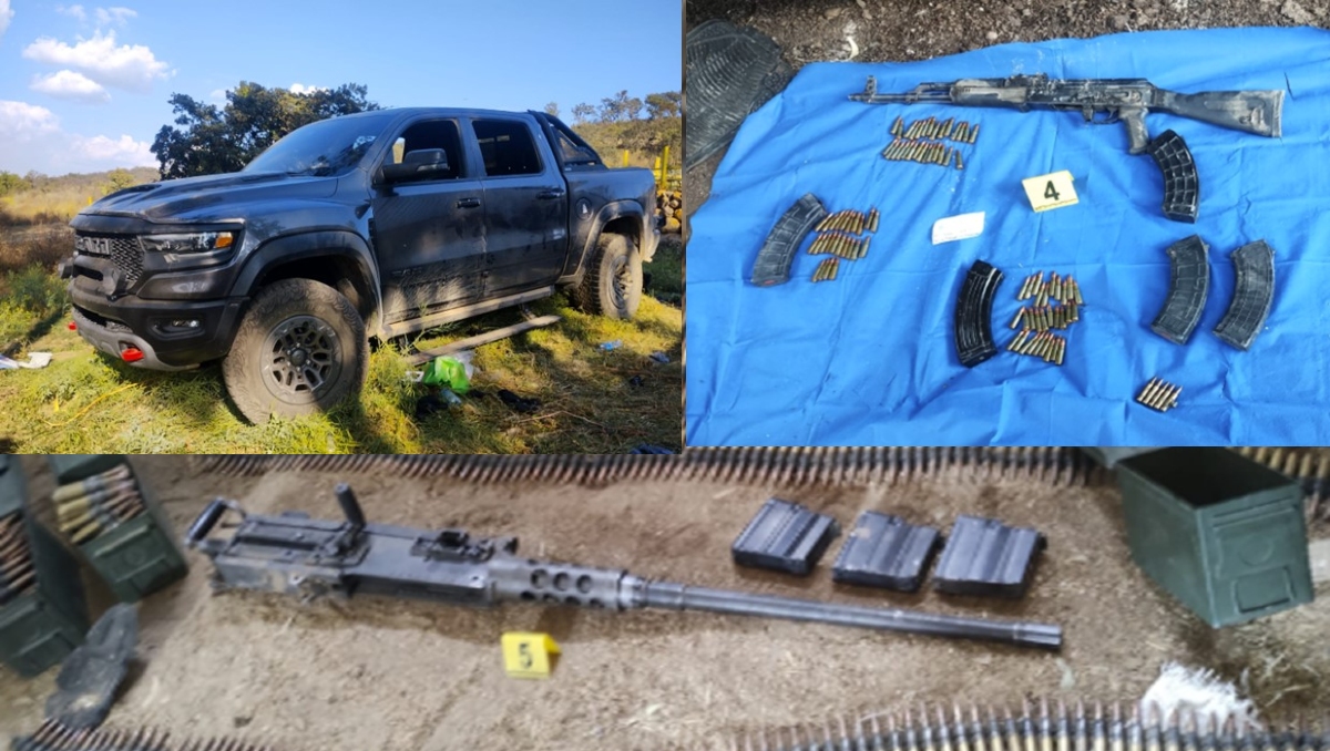 4 vehículos y diversas armas y cartuchos se aseguraron en Arandas (Fotos: Cortesía)