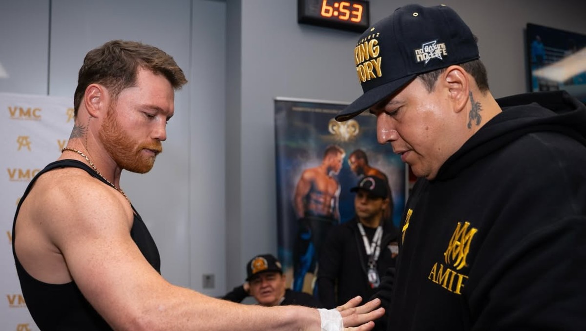 ¡No peleará en mayo! Canelo Álvarez prolonga su regreso al ring tras su operación en el codo: Eddy Reynoso