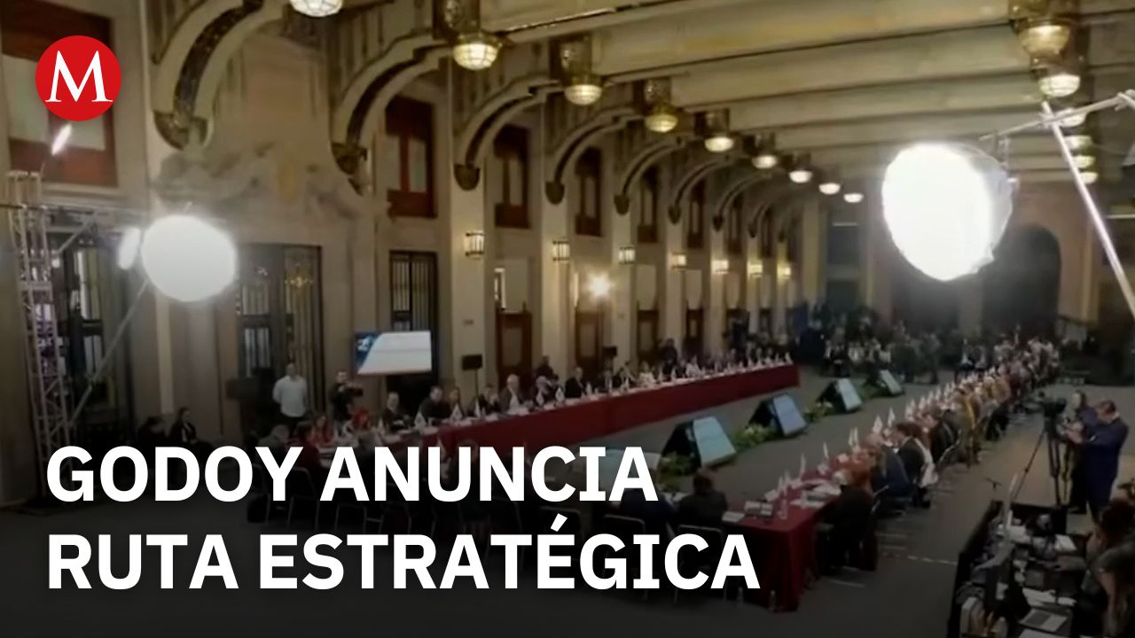 Ernestina Godoy presenta la nueva estrategia de la FGR