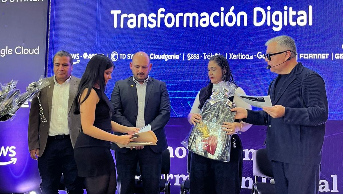 Gobierno de Tlalnepantla cierra el año con múltiples reconocimientos y premios a nivel federal y estatal