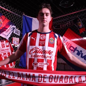 Brian Gutiérrez fue presentado de forma oficial como el primer refuerzo de Chivas de cara al Clausura 2026; llega proveniente de Chicago Fire