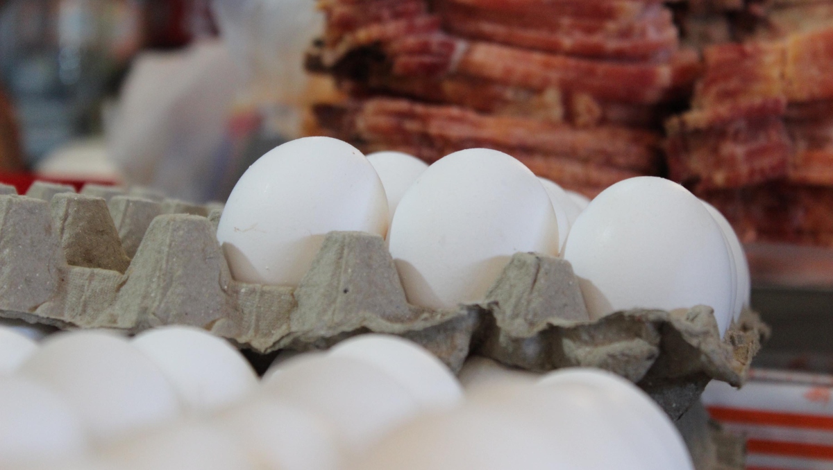 Garantizan abasto de huevo y pollo para fiestas decembrinas en Puebla | EsImagen
