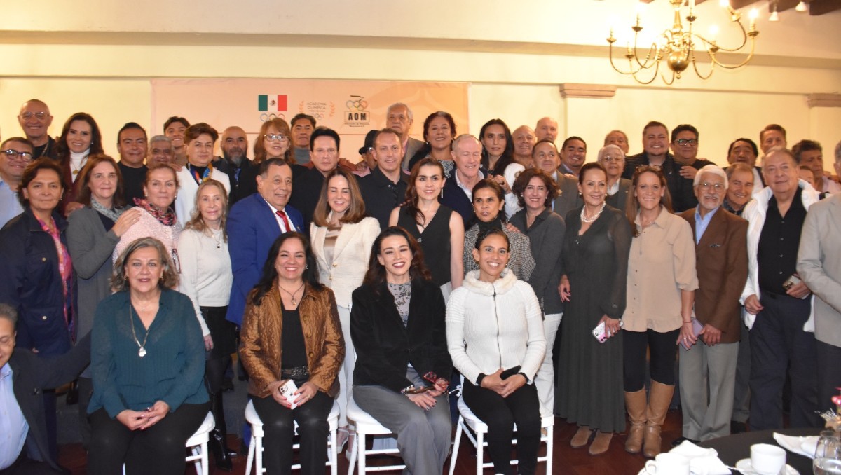 Olímpicos mexicanos se unen al Mundial de 2026; impulsarán la cultura, la salud y el deporte