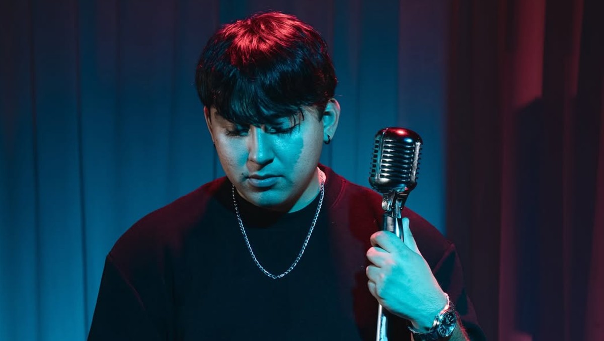 Plazencia, el nuevo rostro de mexicano que debuta en el pop con identidad propia | ENTREVISTA