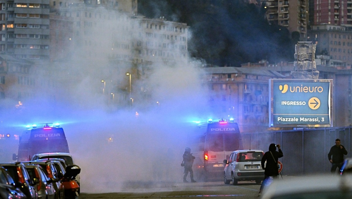 Disturbios entre aficionados del Genoa y el Inter de Milán deja heridos a tres policías