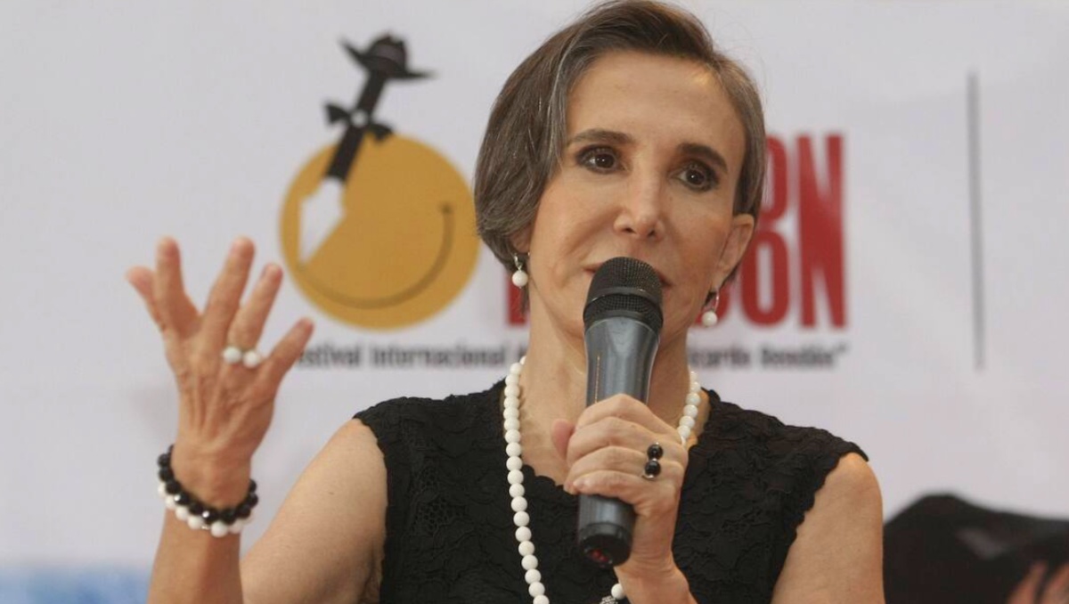 “No aceptaría nunca como verdad un acto ilegal”; Florinda Meza acusa a María Antonieta de las Nieves de robar su personaje