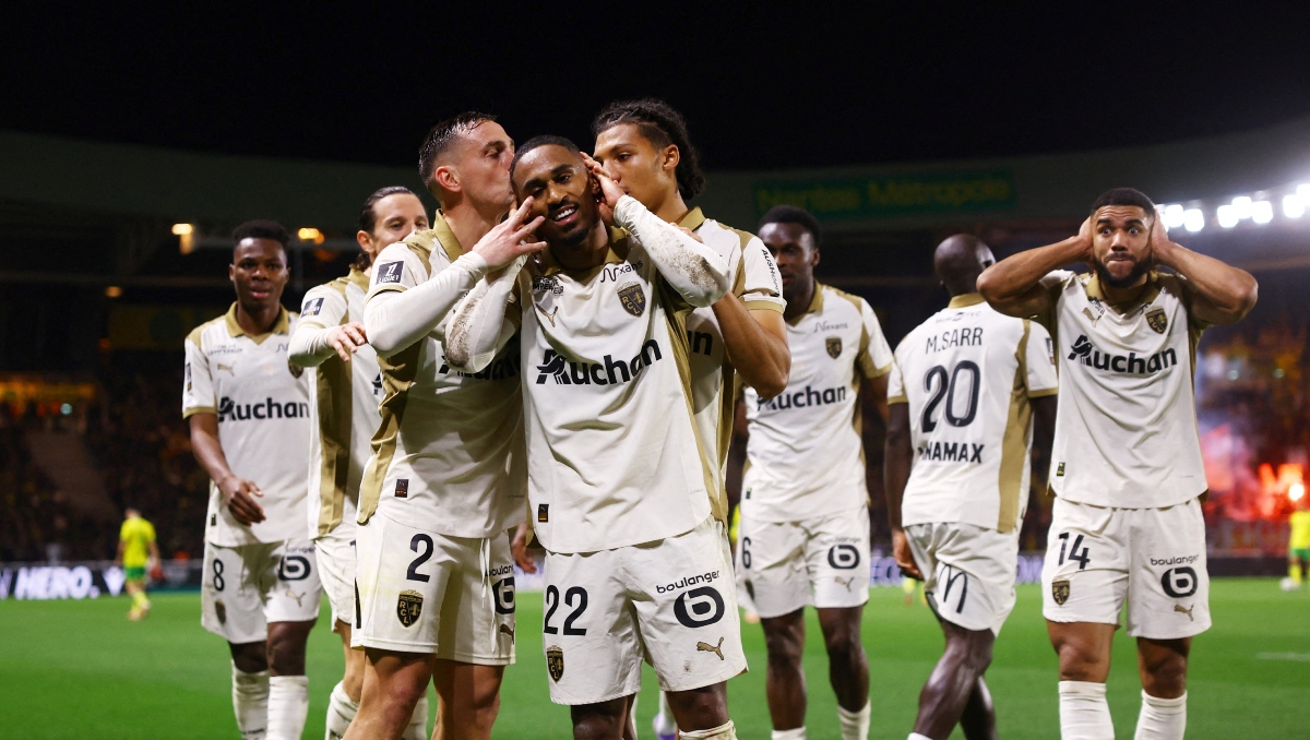 Lens asegura terminar el 2025 como líder de la Ligue 1 (Reuters)